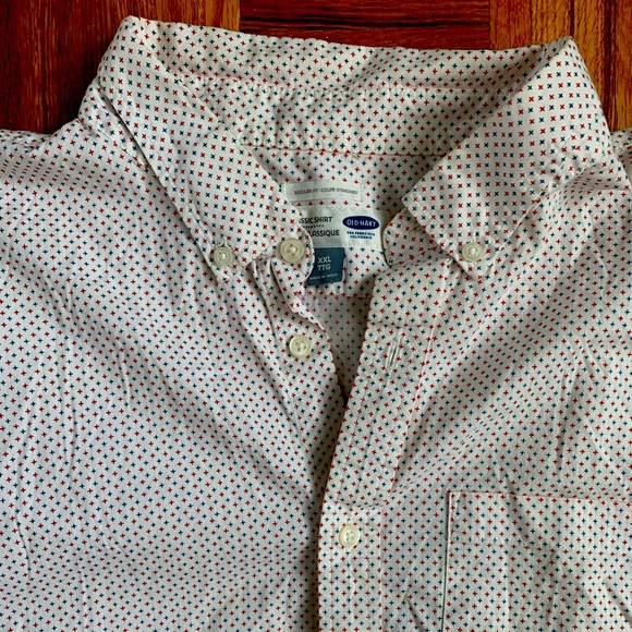 White Button Down Shirt w/ Red & Blue pattern - Picture 1 of 5